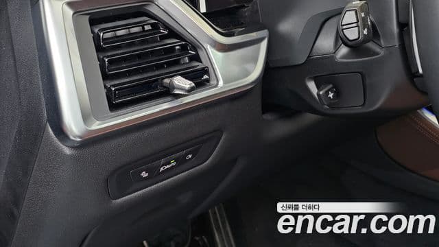 BMW X5 2025 — Photo 25/31