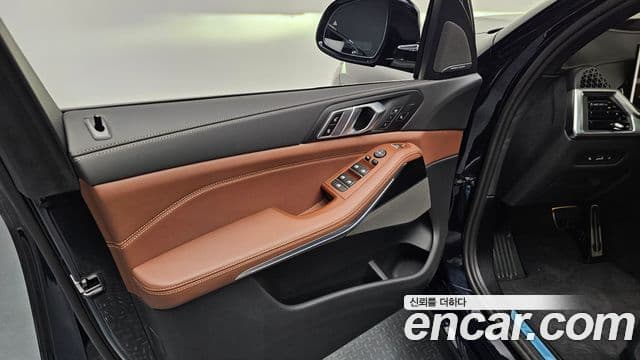 BMW X5 2025 — Photo 20/31
