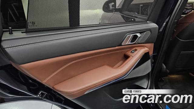 BMW X5 2025 — Photo 28/31