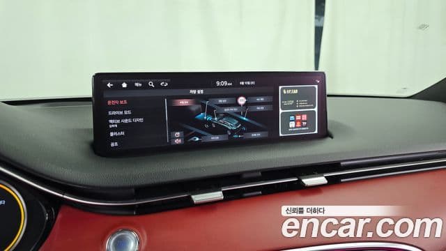 Genesis GV70 2021 — ფოტო 16/20