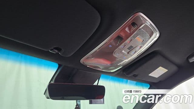 Genesis GV70 2021 — ფოტო 18/20