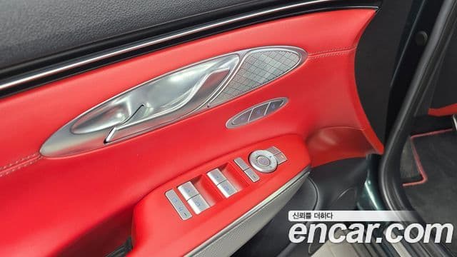 Genesis GV70 2021 — Şəkil 22/31
