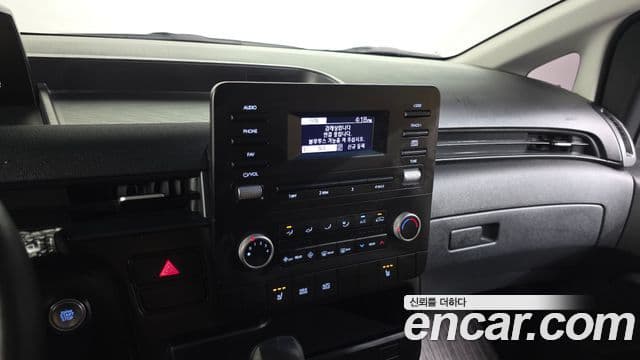 Hyundai Staria 2022 — Şəkil 15/20