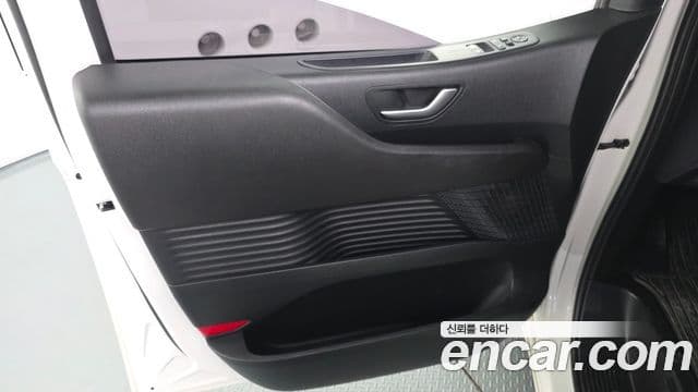 Hyundai Staria 2022 — Şəkil 30/31