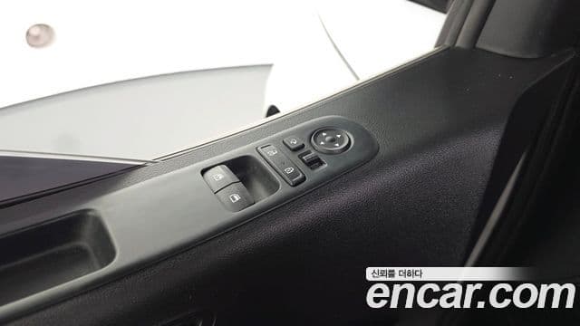 Hyundai Staria 2022 — Şəkil 12/31