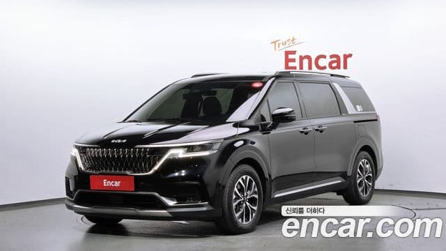 Kia Carnival 2023 — ფოტო 1/20