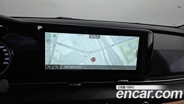 Kia Carnival 2023 — ფოტო 14/20
