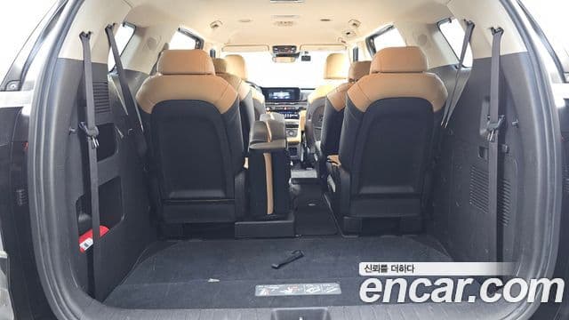 Kia Carnival 2022 — Şəkil 19/20