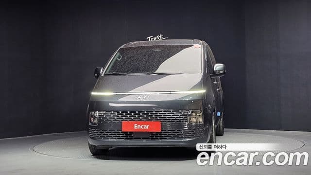 Hyundai Staria 2021 — Фото 3/20