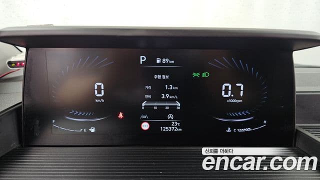 Hyundai Staria 2021 — Фото 8/20