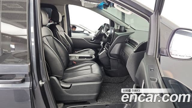 Hyundai Staria 2021 — Фото 11/20