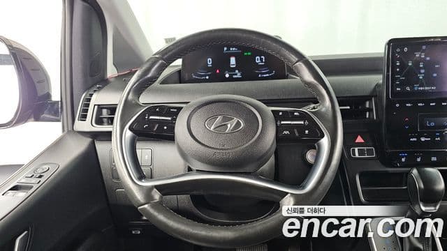 Hyundai Staria 2021 — Фото 13/20