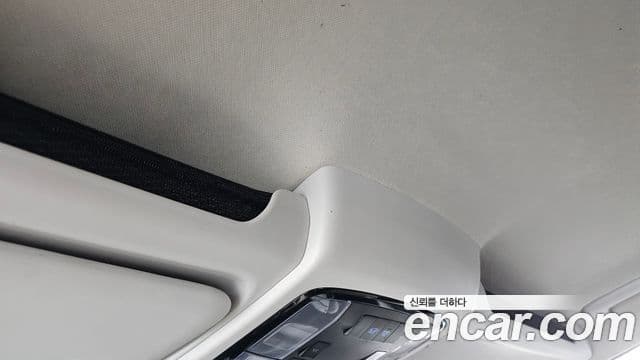 Hyundai Staria 2021 — Фото 17/20