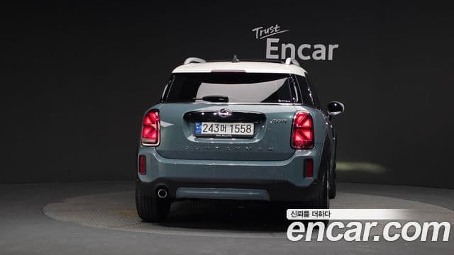 Mini Cooper Countryman 2022 — Фото 4/20