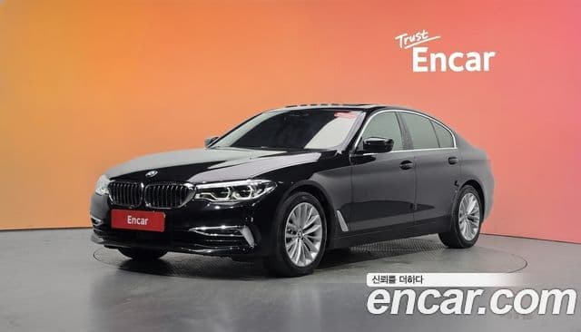 BMW 5 Series 2020 — Фото 1/20