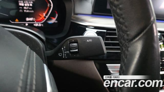 BMW 5 Series 2020 — Photo 5/32