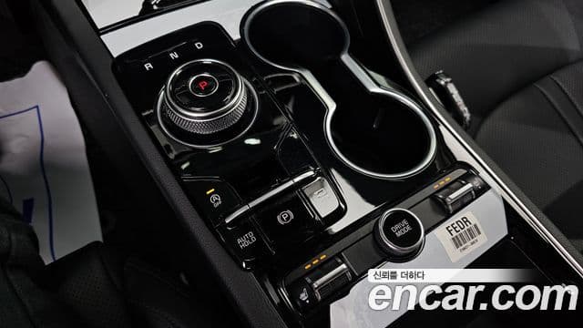 Kia K5 2021 — ფოტო 9/20