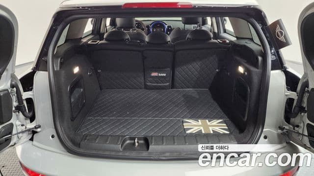 Mini Cooper Clubman 2021 — ფოტო 20/20