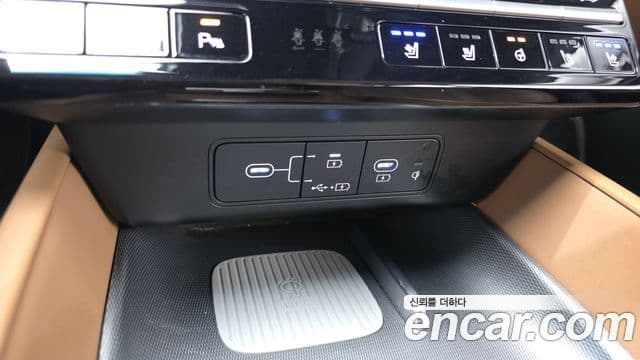 Hyundai Grandeur 2022 — Фото 19/20