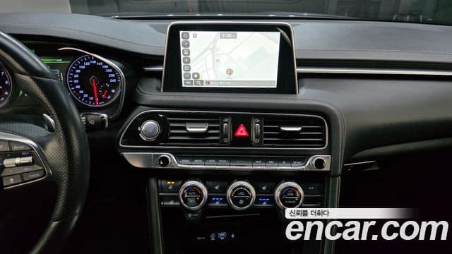 Genesis G70 2019 — ფოტო 22/31