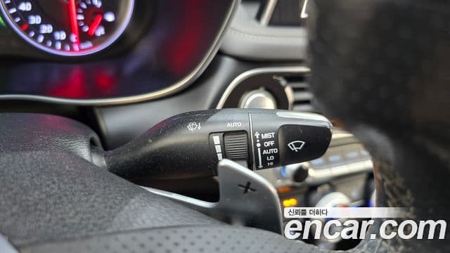Genesis G70 2019 — ფოტო 24/31