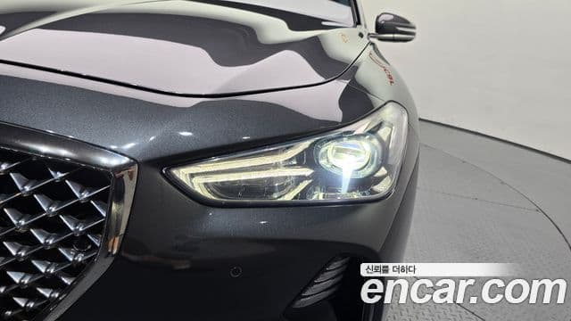 Genesis G70 2019 — ფოტო 21/31