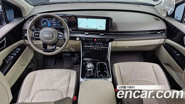 Kia Carnival 2022 — ფოტო 7/20