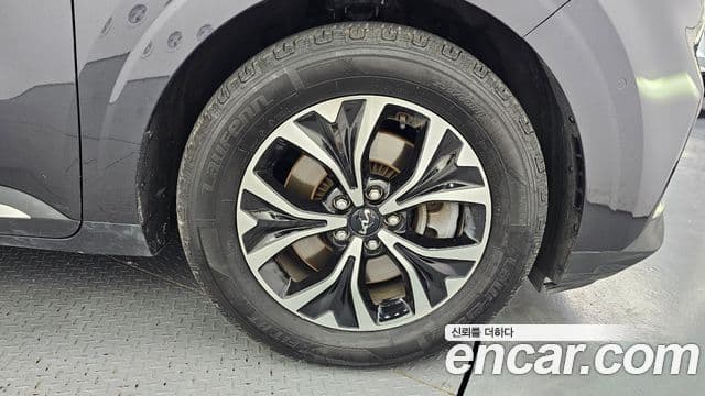Kia Carnival 2022 — Photo 15/30