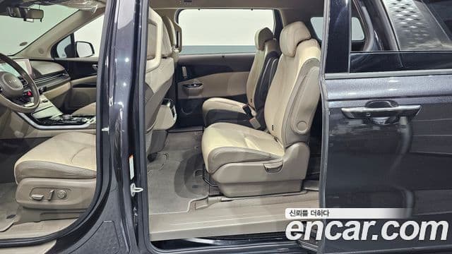 Kia Carnival 2022 — Photo 12/30