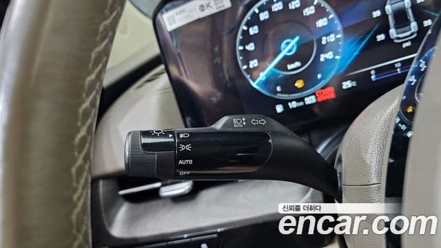 Kia Carnival 2022 — Photo 14/30