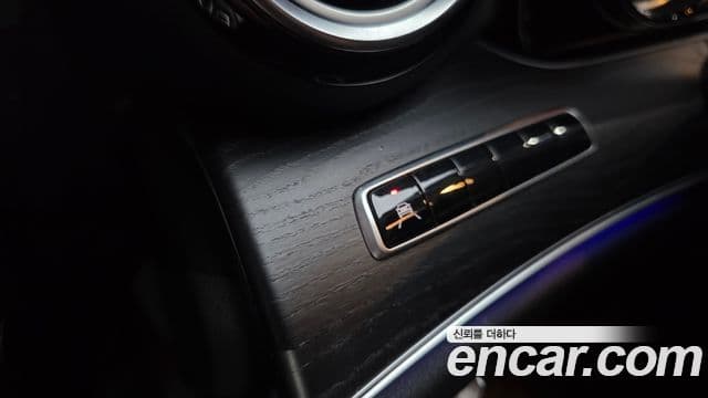 Mercedes-Benz E-Class 2019 — Şəkil 14/20
