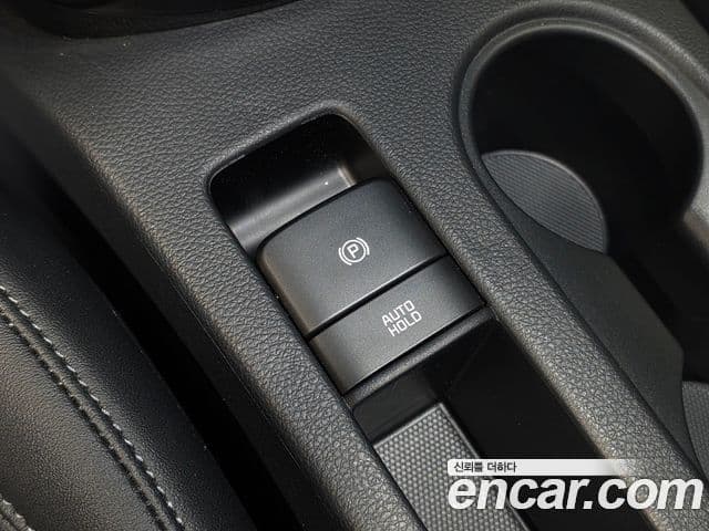 Kia Seltos 2025 — Şəkil 19/20