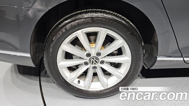Volkswagen Passat GT 2021 — Şəkil 5/20