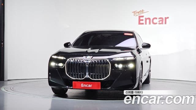 BMW 7 Series 2024 — ფოტო 3/20