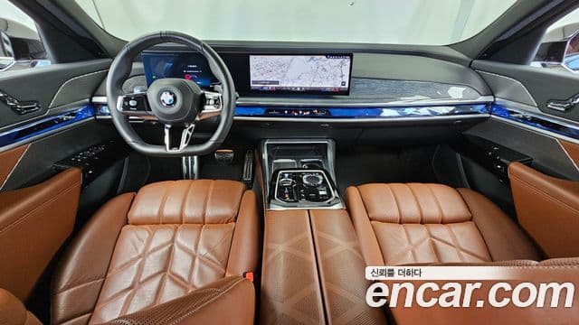 BMW 7 Series 2024 — ფოტო 7/20