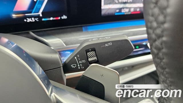 BMW 7 Series 2024 — Photo 29/36