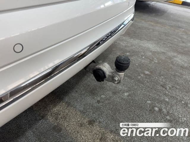 Volvo XC60 2023 — Şəkil 13/19