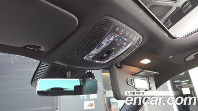 Mercedes-Benz GLB-Class 2021 — Şəkil 20/20
