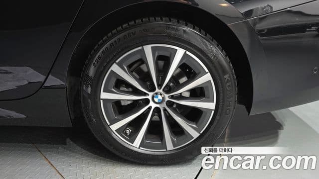BMW 3 Series 2023 — ფოტო 5/34