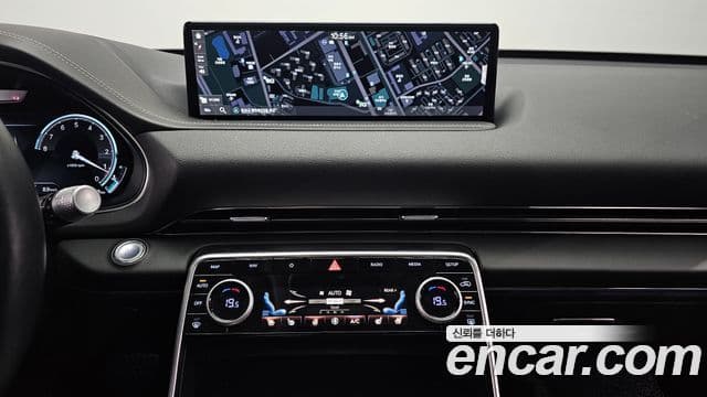 Genesis GV80 2022 — ფოტო 14/20