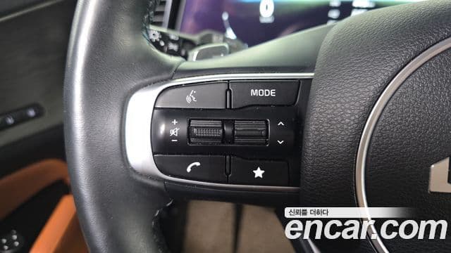 Kia Sportage 2024 — ფოტო 17/20