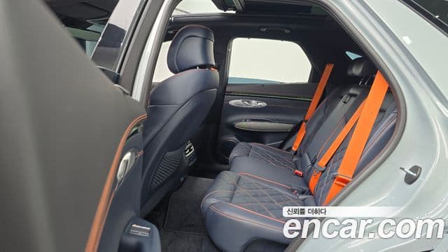 Genesis GV70 2025 — ფოტო 12/20