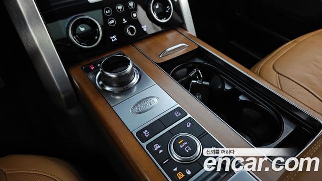 Land Rover Range Rover 2020 — ფოტო 9/20