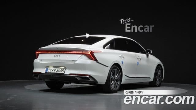Kia K8 2021 — ფოტო 2/20