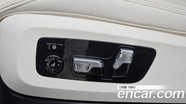 BMW X5 2025 — Photo 28/36