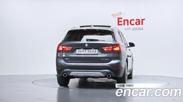 BMW X1 2022 — ფოტო 4/20