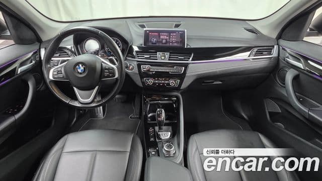 BMW X1 2022 — ფოტო 7/20
