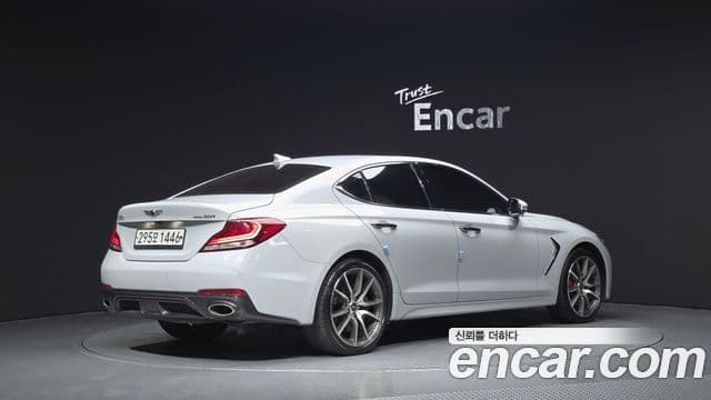 Genesis G70 2019 — ფოტო 1/20