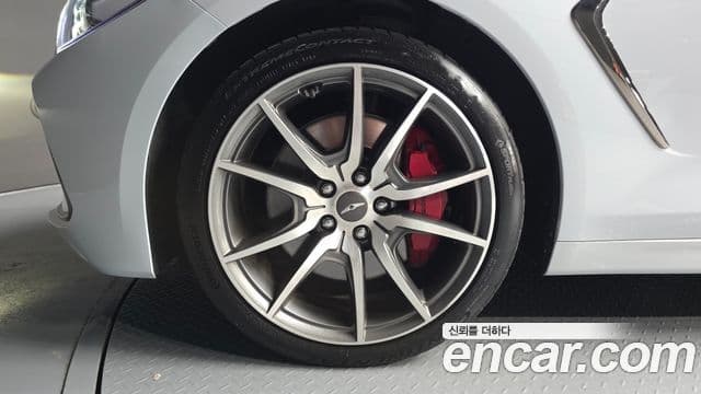 Genesis G70 2019 — ფოტო 4/20