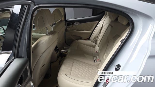 Genesis G70 2019 — ფოტო 11/20